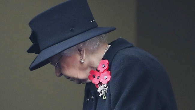Beragam rekor hingga krisis dihadapi Ratu Elizabeth II selama 70 tahun memimpin Kerajaan Inggris hingga akhirnya tutup usia pada 96 tahun, Kamis (8/9).