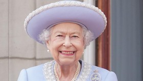 5 Rekomendasi Film dan Serial Soal Kehidupan Ratu Elizabeth II