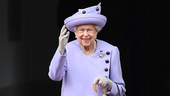 Beragam rekor hingga krisis dihadapi Ratu Elizabeth II selama 70 tahun memimpin Kerajaan Inggris hingga akhirnya tutup usia pada 96 tahun, Kamis (8/9).