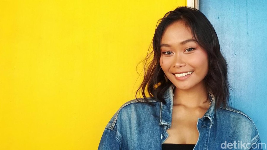 Sarah Tumiwa Sarah Tumiwa