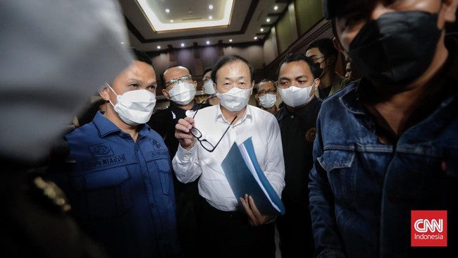 Operasional PT Duta Palma Group diklaim terancam terhenti setelah Kejaksaan Agung (Kejagung) menyita kapal angkut perusahaan.