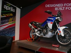 Harga Lebih Mahal dari Toyota Fortuner GR Sport, Ini Pemilik Pertama Aprilia Tuareg 660