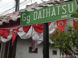 Sepenggal Kisah di Gang Aneka Merek Kendaraan Bandung