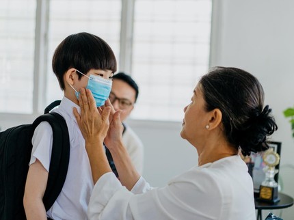 Kasus Harian Menurun, COVID-19 di Indonesia Sudah Lewati Puncaknya?