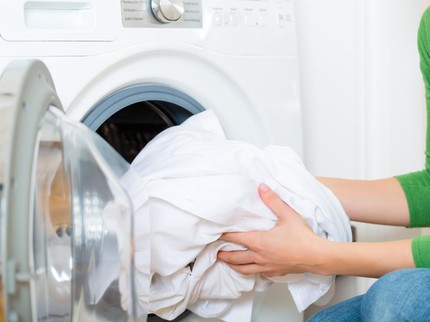 7 Cara Mencuci Seragam Sekolah Anak agar Putih Kinclong dan Tak Gampang Rusak