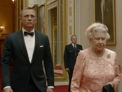 Karya Terpopuler Tentang Ratu Elizabeth, Tidak Semua Pujian