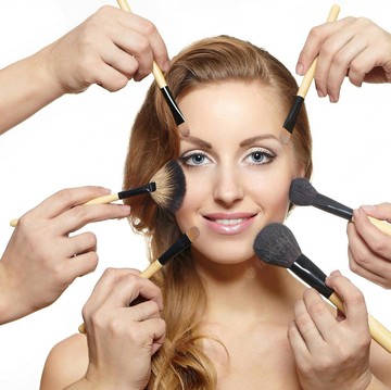 5 Kesalahan Saat Memakai Makeup yang Tanpa Sadar Sering Dilakukan, Beauties Wajib Tahu!