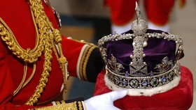 India-Pakistan Tuntut Inggris Kembalikan Berlian Kohinoor 109 Karat