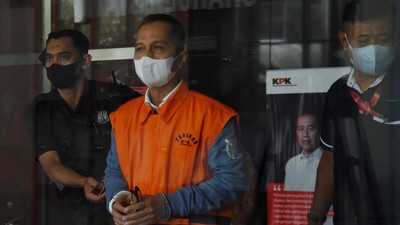 KPK Perpanjang Masa Penahanan Rektor Unila 30 Hari
