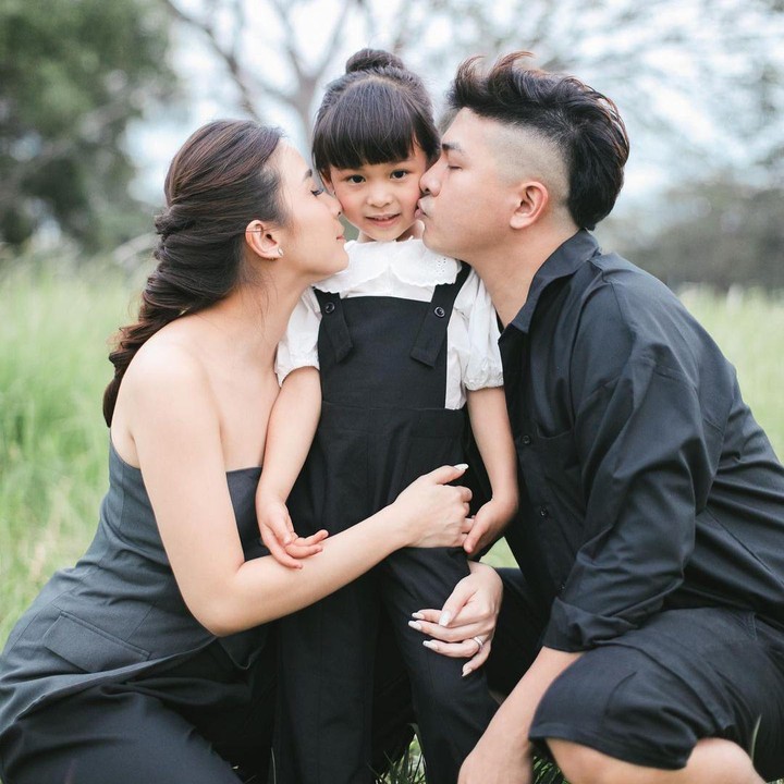 <p>Banyak netizen mendoakan kebahagiaan dan kesehatan untuk Nastusha nih, Bunda. Semoga Nastusha bisa menjadi anak yang membanggakan kedua orang tuanya, ya! (Foto: Instagram: @glennalinskie)</p>