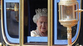 Azyumardi Azra Kenang dapat Gelar Kehormatan dari Ratu Elizabeth II