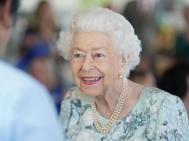 Anggota Keluarga Kerajaan Inggris Ngaku Dihantui Ratu Elizabeth II