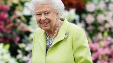 Ratu Elizabeth II Dimakamkan Berdampingan dengan Pangeran Philip