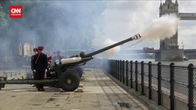 VIDEO: 96 Tembakan Meriam Militer Inggris Hormati Ratu Elizabeth