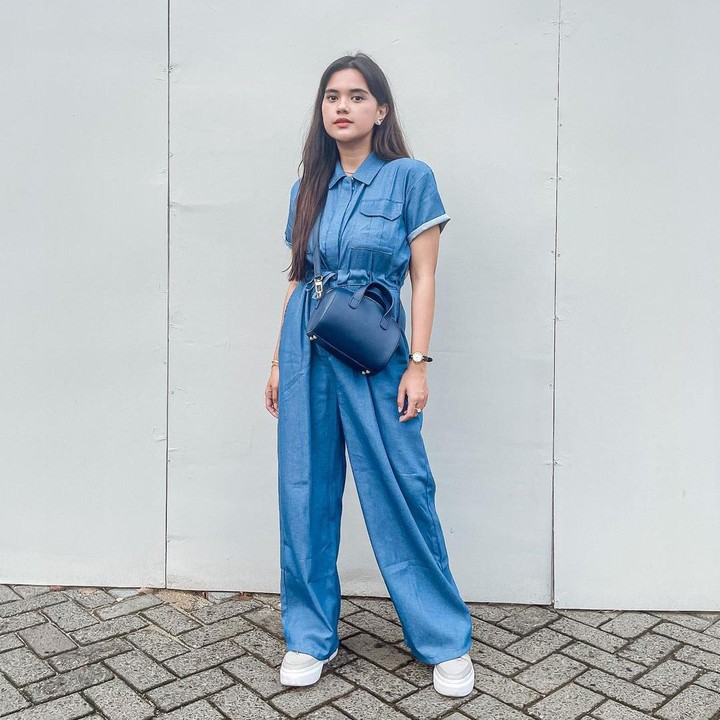 <p>"BB aku udh di angka 52kg dimana itu BB pas menikah (emoji). Thankyou dok pahatannya @cissienugraha . Slide ke 2 ada beforenya hahahaha. Jadi makin PD pake baju apa aja dan aku masih pantes kan jadi anak SMA," tulis Audi Marissa sebagai keterangan fotonya. (Foto: Instagram: @audimarissa)</p>