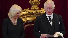 Link <i>Live Streaming</i> Penobatan Raja Charles III