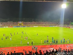 17.814 Penonton Saksikan Laga PSM Makassar Vs Persebaya