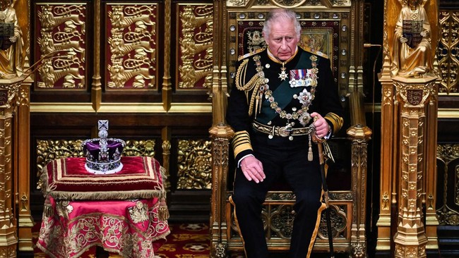 Dewan Aksesi akan memproklamiskan Raja Charles III menjadi Raja Inggris pada hari ini, Sabtu (10/9). Siapa saja mereka?