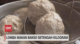 VIDEO: Lomba Makan Bakso Setengah Kilogram