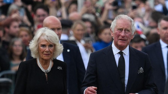 Baru Naik Jadi Raja, Kelakuan Charles Sudah Ramai Bikin Netizen Kesal! Ada Apa?