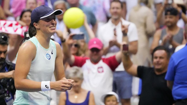 Petenis asal Polandia Iga Swiatek menjadi juara tunggal putri US Open setelah mengalahkan Ons Jabeur.