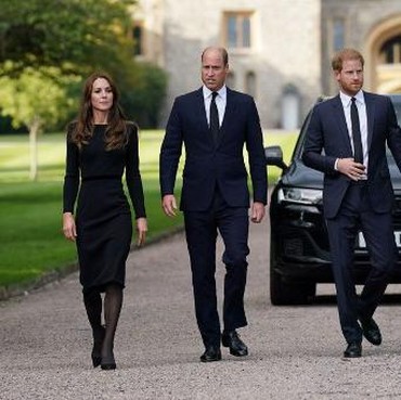 Kate Middleton Bingung Pangeran Harry Berubah & Khianati Keluarga