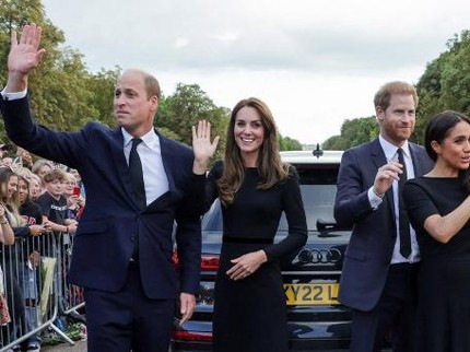 Pangeran William & Pangeran Harry Saling Menghindar saat Hadiri Pemakaman, Masih Berseteru?