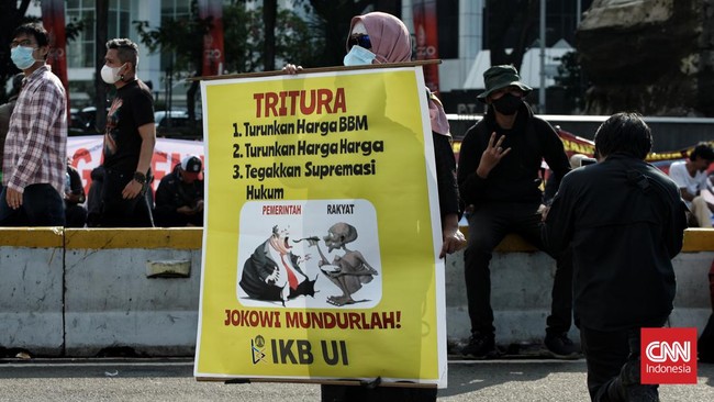 Massa aksi menduga otak utama dalam kasus penembakan enam laskar FPI di Tol Cikampek KM 50 merupakan sosok yang sama dengan pihak terlibat di kasus Brigadir J.