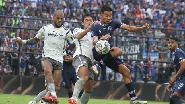 Gustavo Hattrick, Arema vs Persib Imbang 3-3