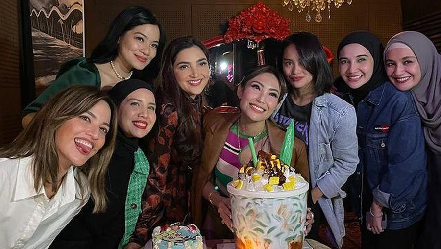 Ayu Dewi Ayu Dewi