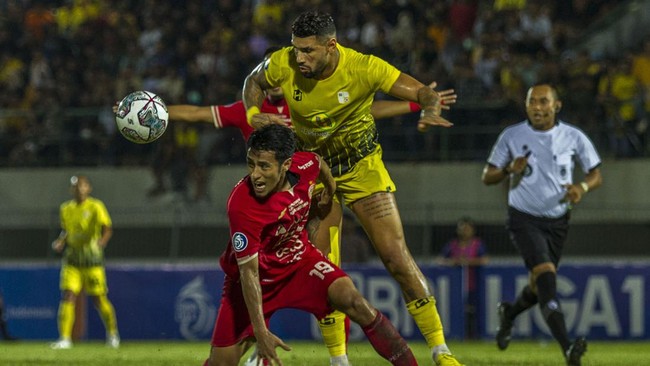 PSSI memohon kepada Pemerintah Indonesia agar memberikan izin kembali melanjutkan kompetisi Liga 1, Liga 2, dan Liga 3 yang tertunda karena Tragedi Kanjuruhan.