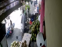 Bule Australia Ditangkap di Ubud gegara Dorong Pemotor hingga Jatuh