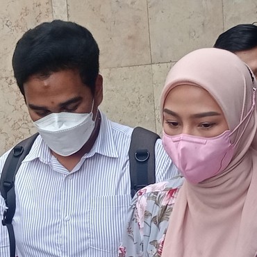 Dara Arafah Berduka, Sang Nenek Telah Meninggal Dunia