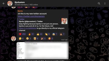 Hacker Bjorka menghapus isi chat di channel telegram pribadinya.