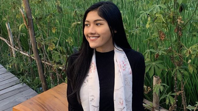 Erina Gudono membeberkan ragam persiapan jelang pernikahannya dengan Kaesang Pangarep, termasuk pertemuan dengan perwakilan Presiden Jokowi. 