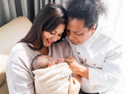 Pertama Kali Menyusui, Indah Permatasari Pegal karena Bayinya Tak Berhenti Menyusu