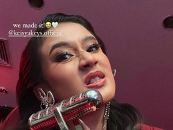 Dear Fans... Keisya Levronka Ogah Turunkan Nada demi Kalian Lo