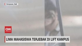VIDEO: Lima Mahasiswa Terjebak di Lift Kampus