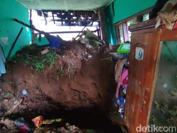 Detik-detik Kakak Beradik di Ciamis Tewas Tertimbun Longsor