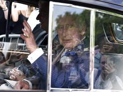 Jari Bengkak Raja Charles III Jadi Sorotan, Dokter Duga Ada 3 Penyebab