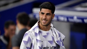 Asensio Ngamuk: Lempar Rompi dan Botol di Depan Ancelotti