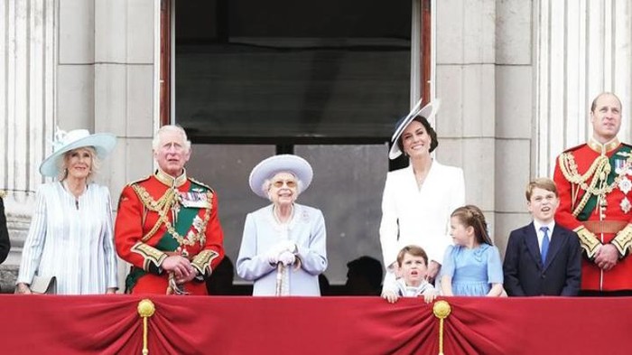 Mengenang Ratu Elizabeth II di Mata Keluarga: Sosok yang Bijaksana dan Dicintai