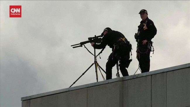 Tim sniper dikerahkan Polda Lampung di titik rawan jalur mudik sebagai upaya memberikan rasa aman dan nyaman kepada para pemudik.