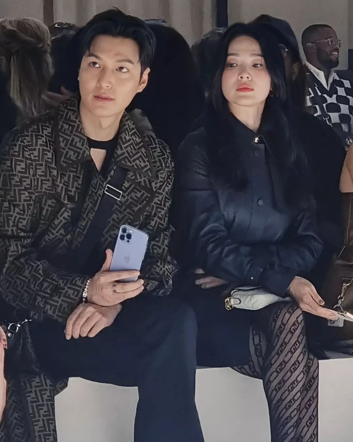 Untuk ke depannya, Song Hye Kyo dan Lee Min Ho akan terus menunjukkan kiprahnya di dunia fashion melalui kegiatan sebagai brand ambassador global Fendi. Jadi mari kita dukung bersama aktivitas mereka ke depannya, Beauties./ Foto: instagram.com/voguethailand