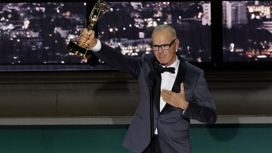 LOS ANGELES, CALIFORNIA - SEPTEMBER 12: Michael Keaton accepts Outstanding Lead Actor in a Limited Series or Anthology Series or Movie for 
