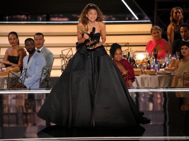 Raih Piala Emmy Awards 2022, Zendaya Cetak Sejarah Baru