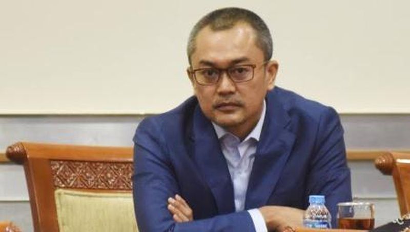 Anggota Komisi III DPR Andi Rio Idris Padjalangi menyatakan mendukung anjuran dan perintah Presiden Joko Widodo (Jokowi)