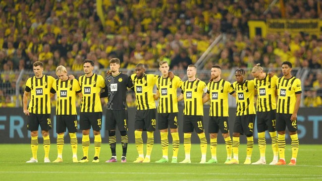 Borussia Dortmund dipastikan akan melawan Persib Bandung dan Persebaya dalam tur Asia Tenggara di Indonesia.