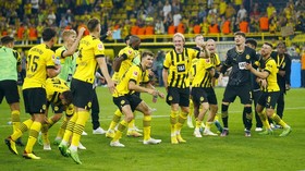 Alasan Dortmund Lawan Persib dan Persebaya Bukan Persija