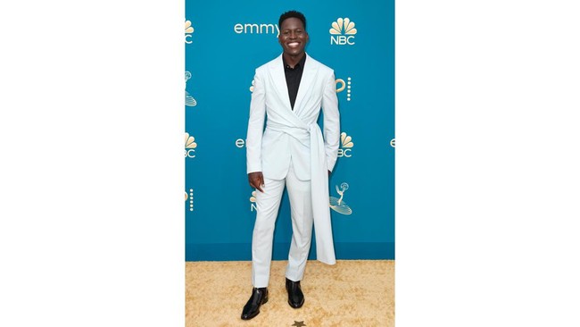 FOTO: Busana Terbaik Emmy Awards 2022: Ada Bintang Squid Game